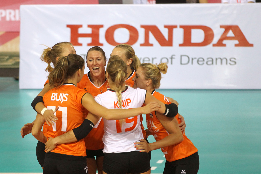 Team Netherlands celebrating a point